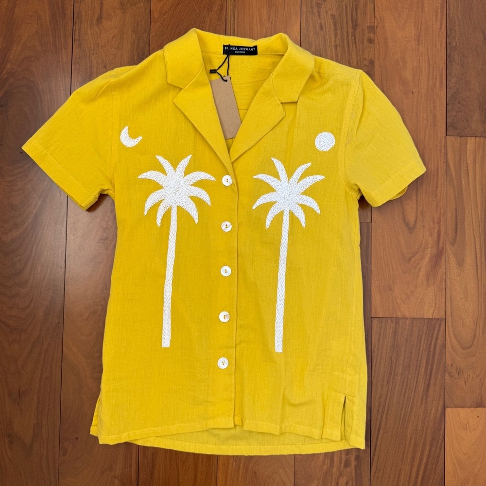 Bianca Jeswant XS Yellow Hand Embroidered Palm Tree 100% Cotton Camp Shirt NWT - Picture 1 of 5